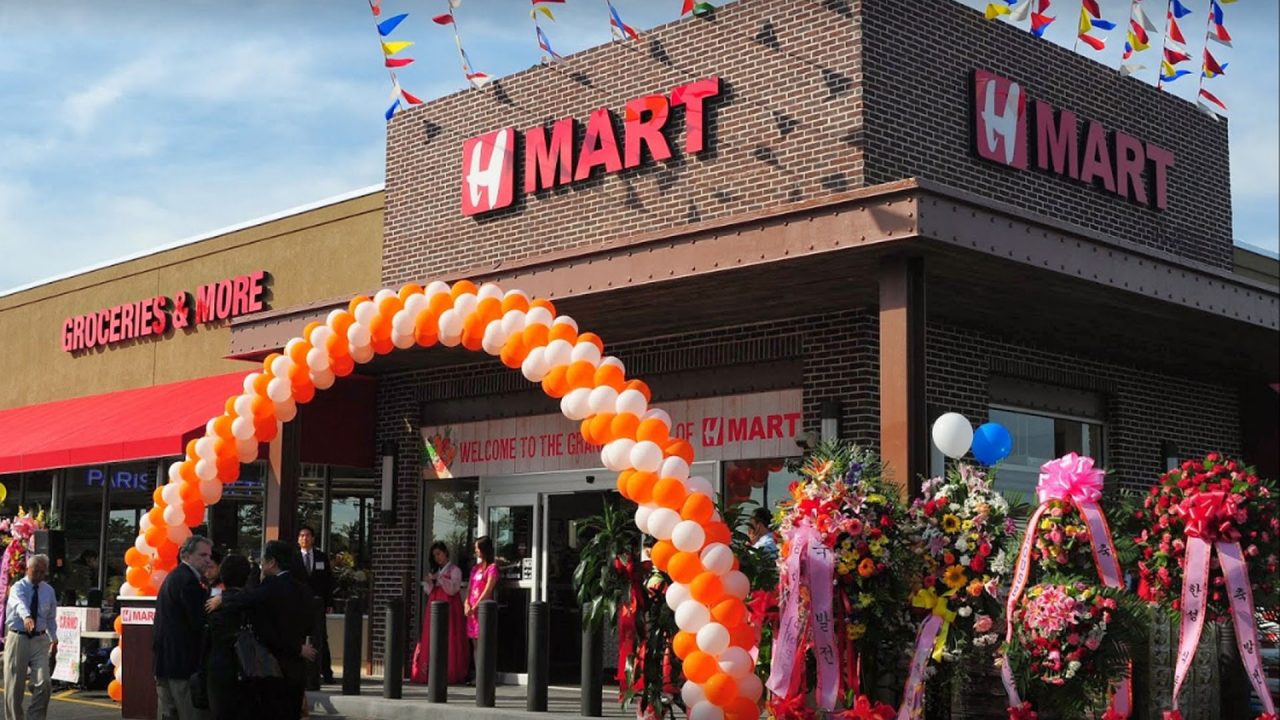 H_Mart_Bayside_Opening_1920x1280-150dpi